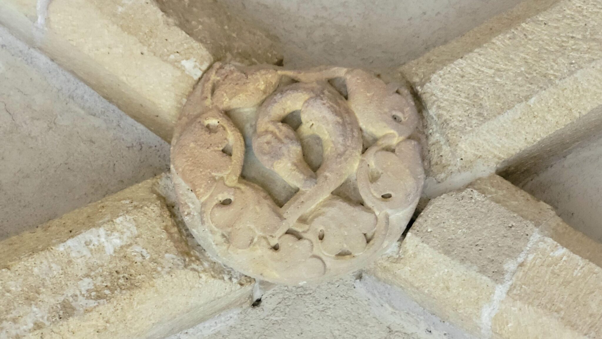 Sárkány zárókő2